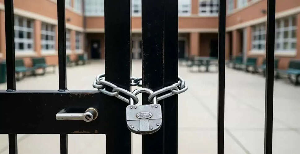कर्नाटक में जाति सर्वे के लिए स्कूलों में छुट्टियों की घोषणा