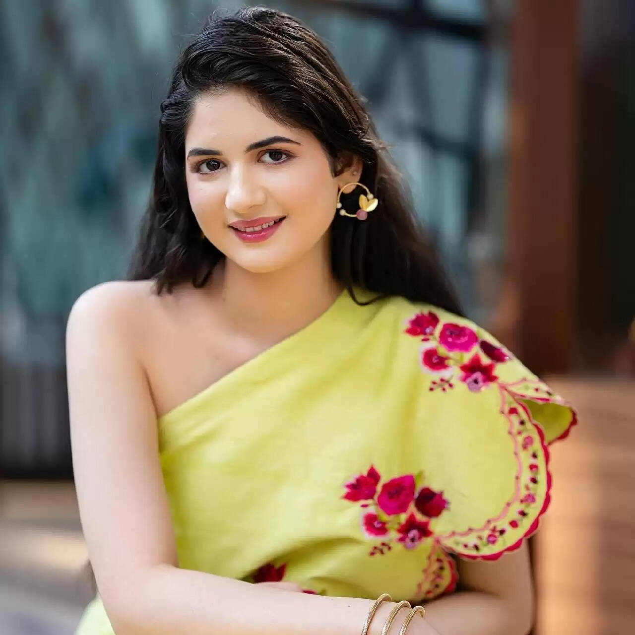 हर्षाली मल्होत्रा का नया लुक और फिल्म 'अखंडा 2' में भूमिका