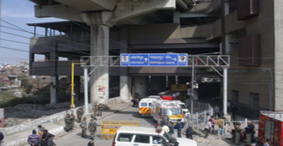 दिल्ली मेट्रो स्टेशन की दीवार के नीचे दबकर व्यक्ति की मौत, परिवार को 25 लाख की अनुग्रह राशि की घोषणा