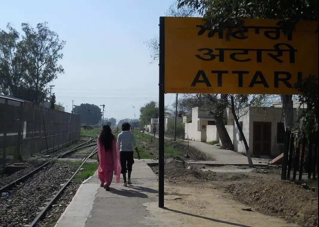 भारत का अनोखा रेलवे स्टेशन: पासपोर्ट और वीजा की जरूरत