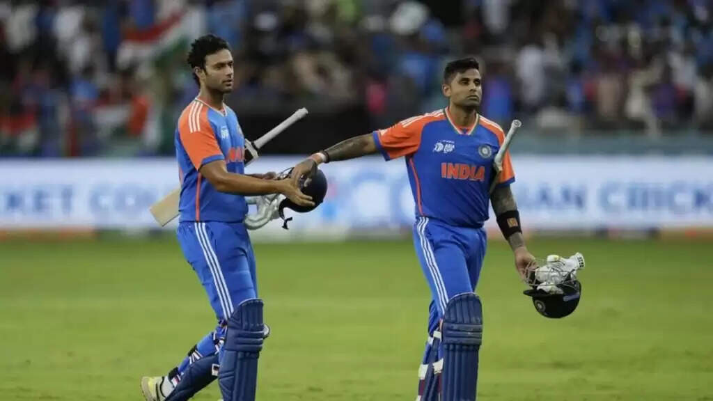 टीम इंडिया के हाथ न मिलाने पर PCB की शिकायत, खिलाड़ियों को मिल सकती है सजा