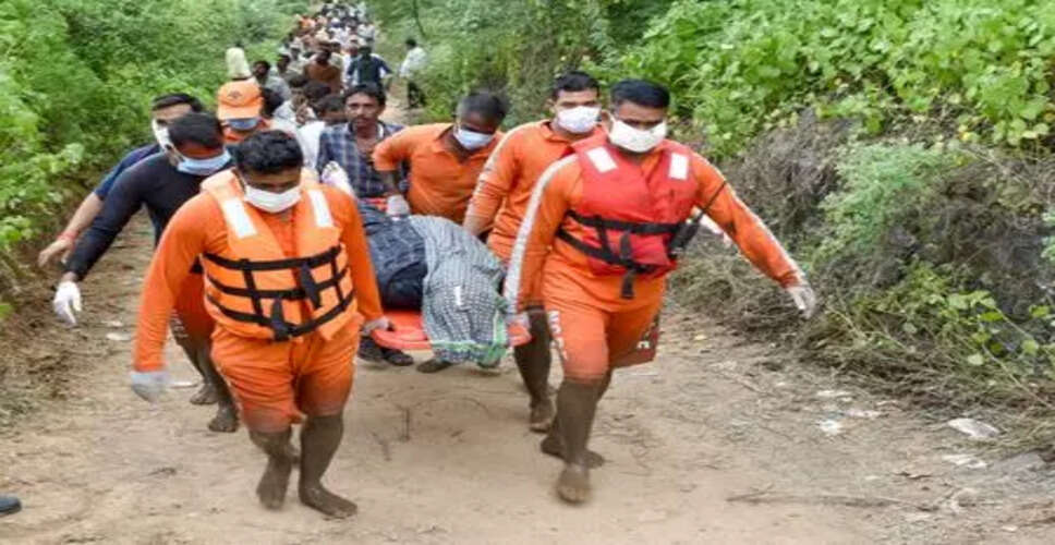 पंजाब में मिनी-ट्रक दुर्घटना में छह तीर्थयात्रियों की मौत
