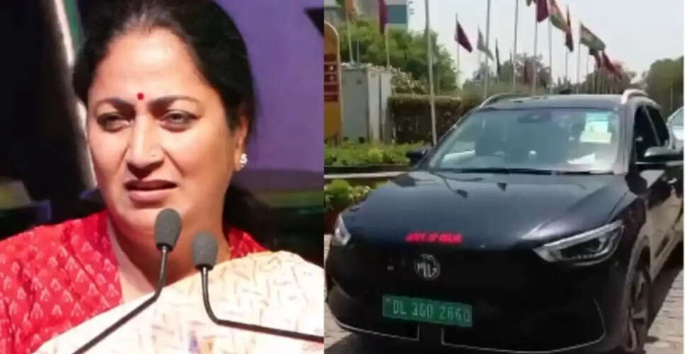 दिल्ली की मुख्यमंत्री ने सरकारी काफिले में की कमी, ईंधन दक्षता की दिशा में उठाया कदम