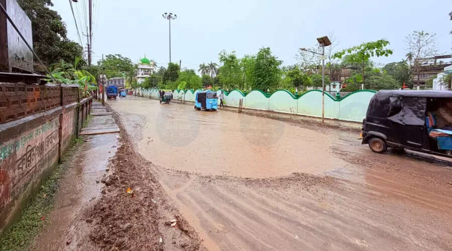 मुख्यमंत्री ने NH-37 और NH-8 की मरम्मत के लिए केंद्र से की अपील