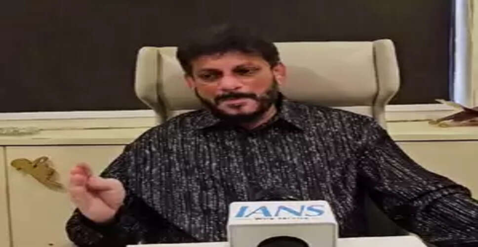 'आरएसएस' का छोटा रिचार्ज हैं अरविंद केजरीवाल : वारिस पठान