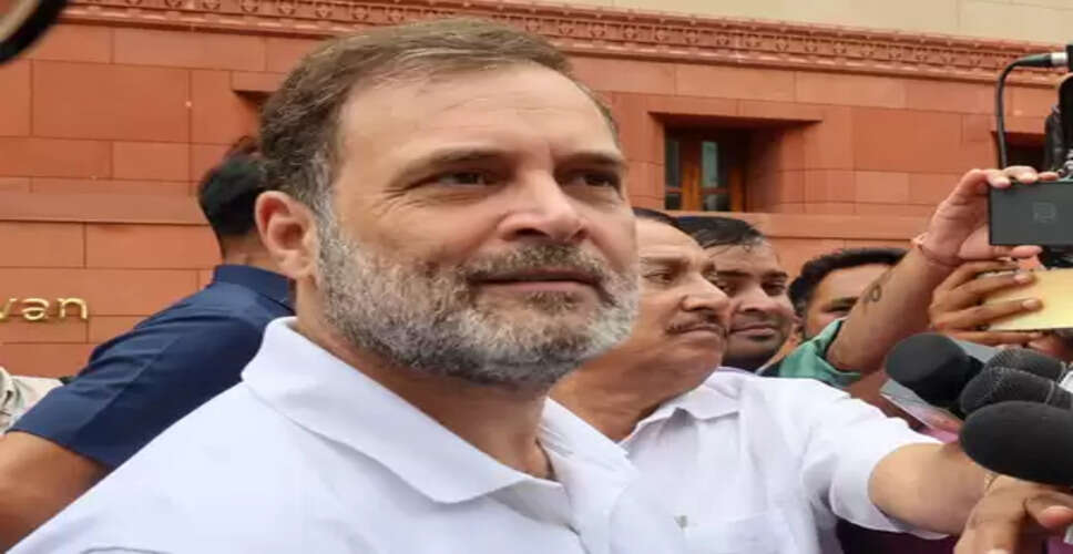 राहुल गांधी का बड़ा दावा,'हमारे पास एटम बम है, फटेगा तो हिंदुस्तान में चुनाव आयोग कहीं नहीं दिखेगा'