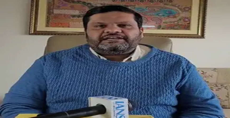 राजनीति में जीवित रहने के लिए बयान देते रहते हैं लालू यादव : गौरव वल्लभ