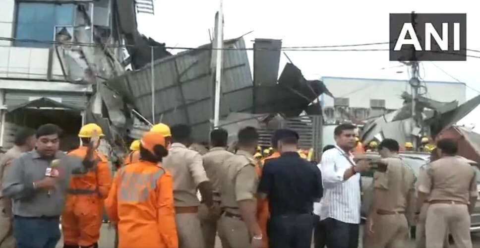 ठाणे में लिफ्ट में फंसे मजदूर को 15 घंटे बाद सुरक्षित निकाला गया