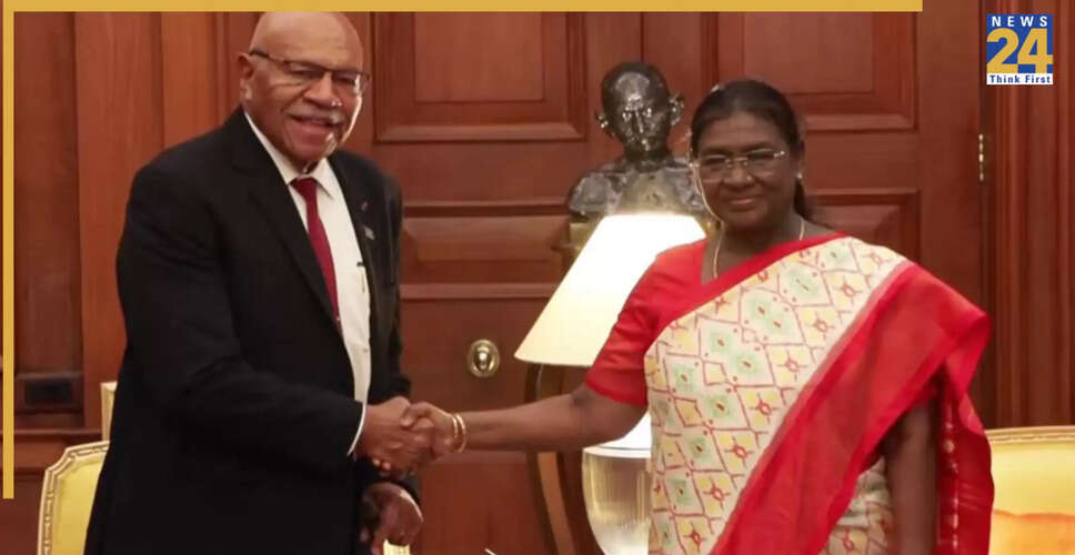 फिजी के प्रधानमंत्री ने राष्ट्रपति मुर्मू से की मुलाकात, द्विपक्षीय संबंधों को मजबूत करने पर चर्चा