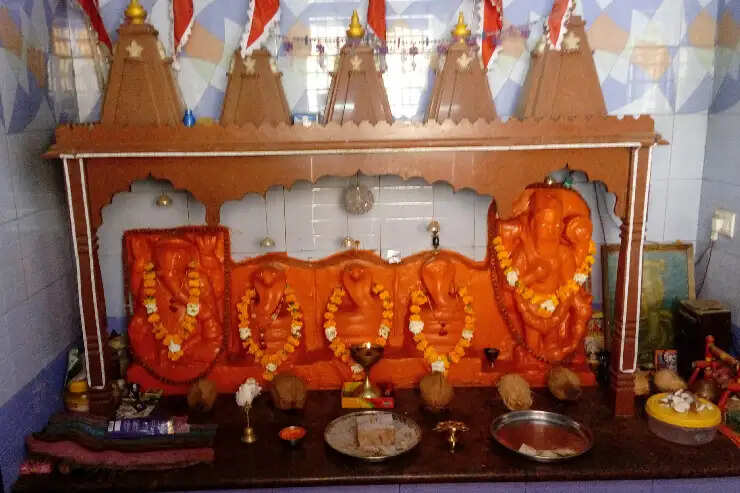 नाग पंचमी: प्रमुख मंदिरों की पूजा और महत्व