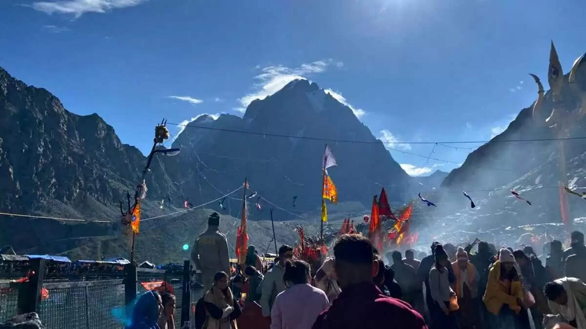 भारत की 9 सबसे चुनौतीपूर्ण धार्मिक यात्राएं: श्रद्धालुओं के लिए खतरनाक सफर