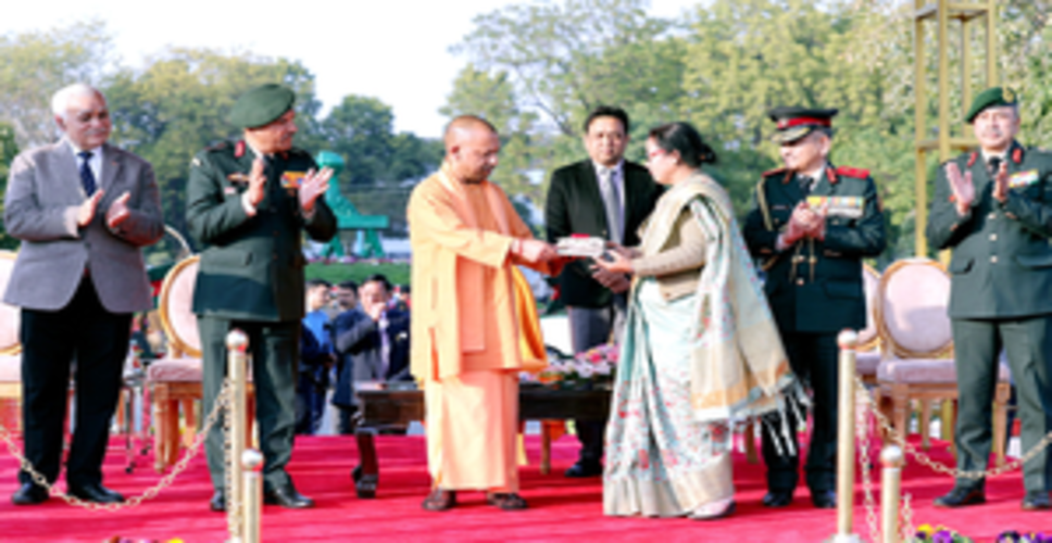 140 करोड़ भारतवासियों के गौरव का प्रतीक है भारतीय सेना : मुख्यमंत्री योगी
