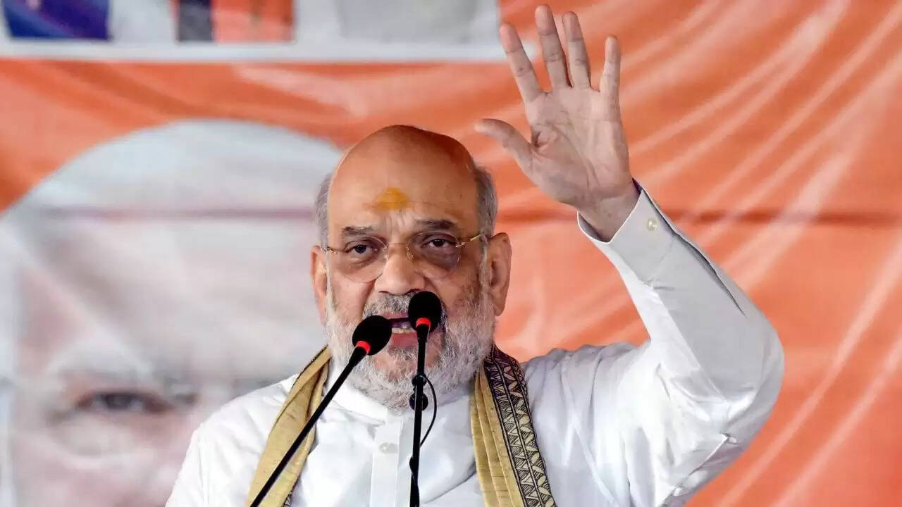 अमित शाह ने भुज में घुसपैठियों के खिलाफ की सख्त चेतावनी