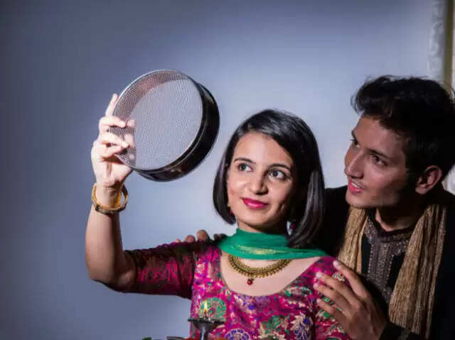 करवा चौथ: महिलाओं का व्रत और उसकी पौराणिक कथा