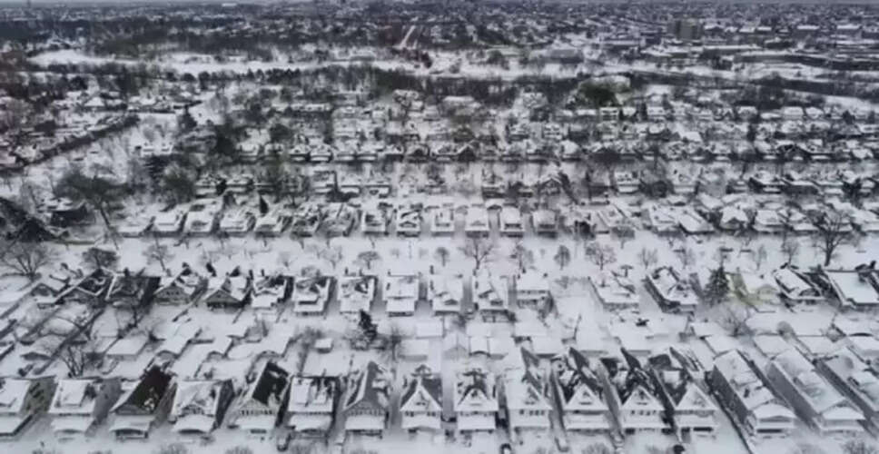 अमेरिका में सर्दियों के तूफान से हजारों उड़ानें प्रभावित