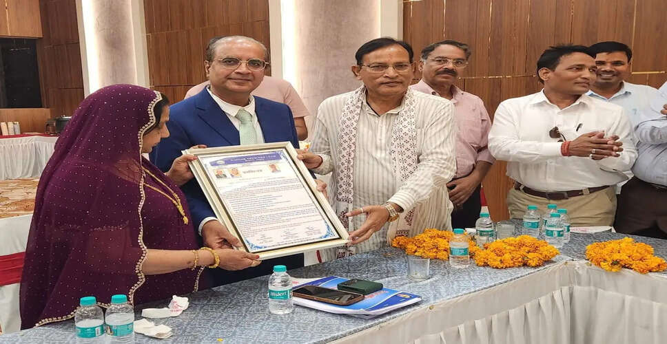 नरेन्द्र नवल का रैगर समाज द्वारा सम्मान, बालिका छात्रावास निर्माण की घोषणा