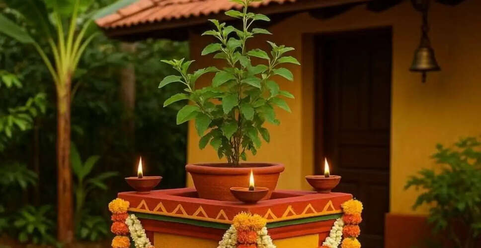 कार्तिक मास में तुलसी के पास दीपक जलाने का महत्व और विधि