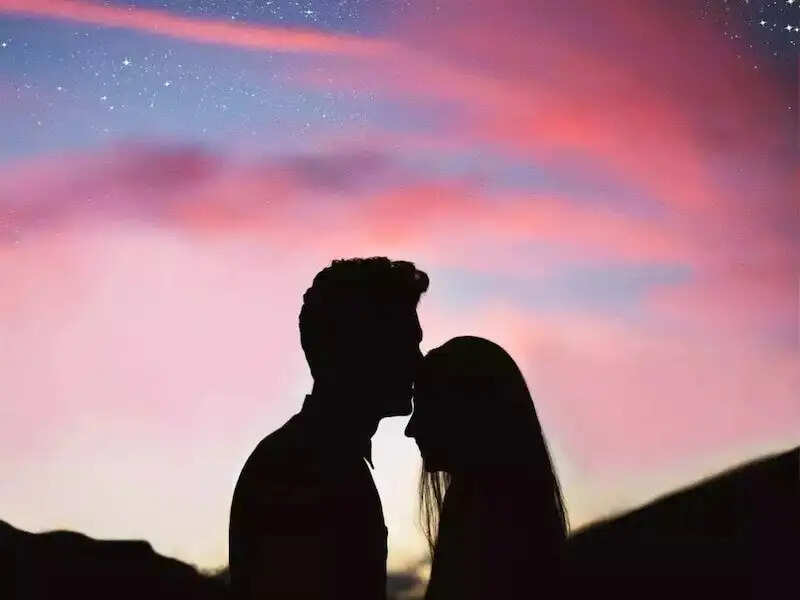 शारीरिक संबंध बनाने के लिए वर्जित तिथियाँ और स्थान