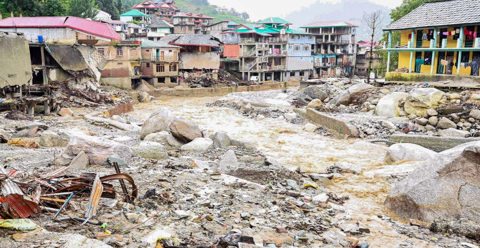 उत्तराखंड में बाढ़ और भूस्खलन: बचाव कार्य जारी, स्थिति गंभीर