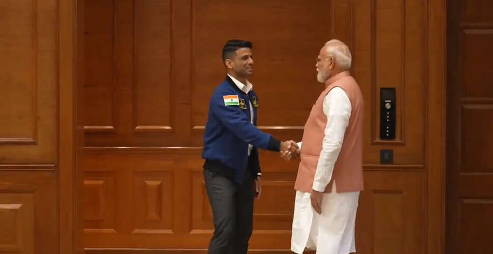 प्रधानमंत्री मोदी से मिले अंतरिक्ष यात्री शुभांशु शुक्ला, साझा की अंतरिक्ष यात्रा की तस्वीरें