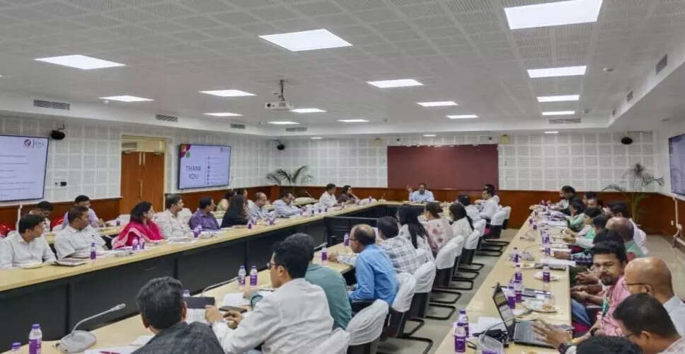 त्रिपुरा में 1.35 लाख महिलाओं को 'लाखपति दीदी' बनाने का लक्ष्य