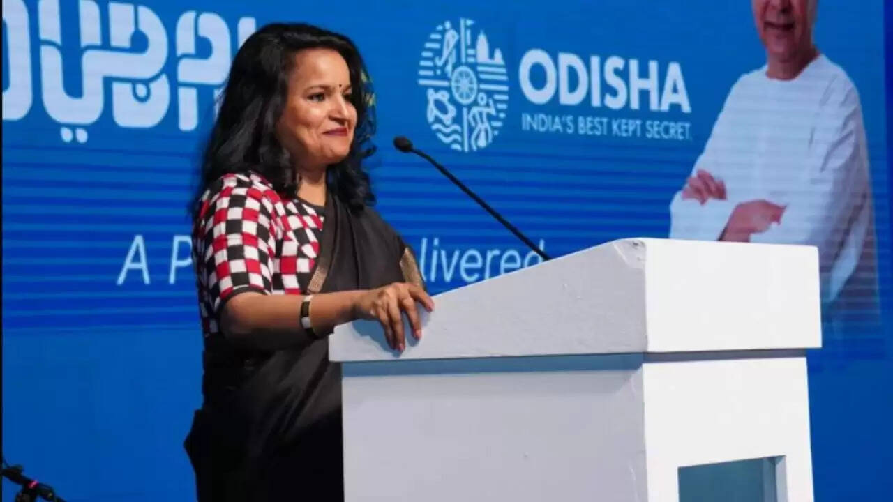 IAS अनु गर्ग: ओडिशा की पहली महिला मुख्य सचिव का सफर