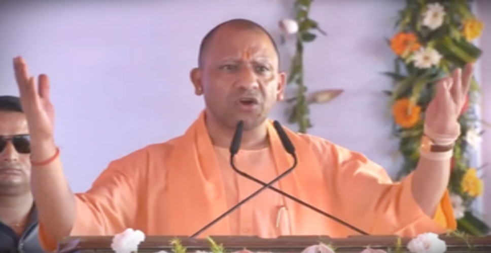 उत्तर प्रदेश में फुटबॉल के लिए समर्पित होंगे एक हजार खेल के मैदान : मुख्यमंत्री योगी