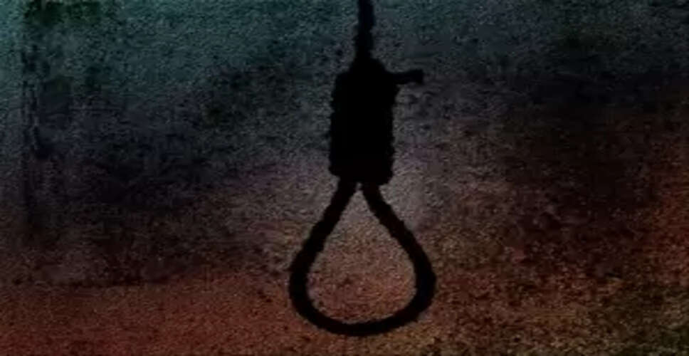 ग्रेटर नोएडा में पेड़ से लटका मिला सिक्योरिटी गार्ड का शव, पुलिस जांच में जुटी