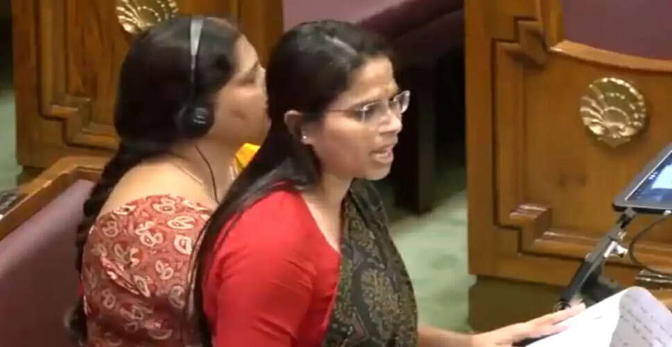 समाजवादी पार्टी ने विधायक पूजा पाल को निष्कासित किया