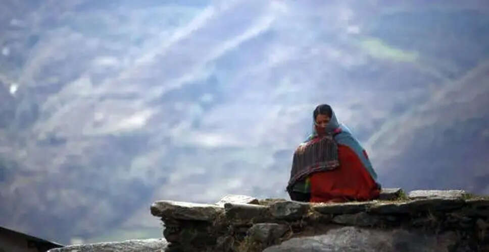 नेपाल में छाउपड़ी प्रथा के चलते मां और बच्चों की दर्दनाक मौत