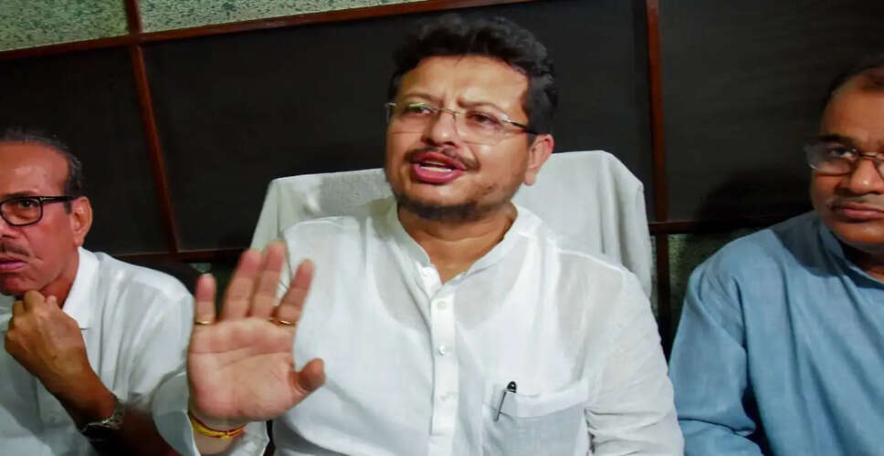 पश्चिम बंगाल में राजनीतिक संकट: हाई कोर्ट ने रिताब्रत बनर्जी को नेता प्रतिपक्ष बनाए रखने का दिया आदेश