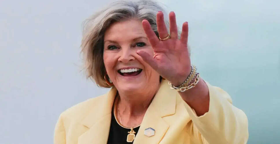 व्हाइट हाउस की प्रमुख स्टाफ सदस्य को हुआ स्तन कैंसर