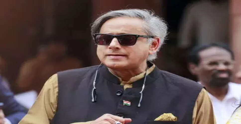 शशि थरूर ने भारत-चीन वार्ता का स्वागत किया