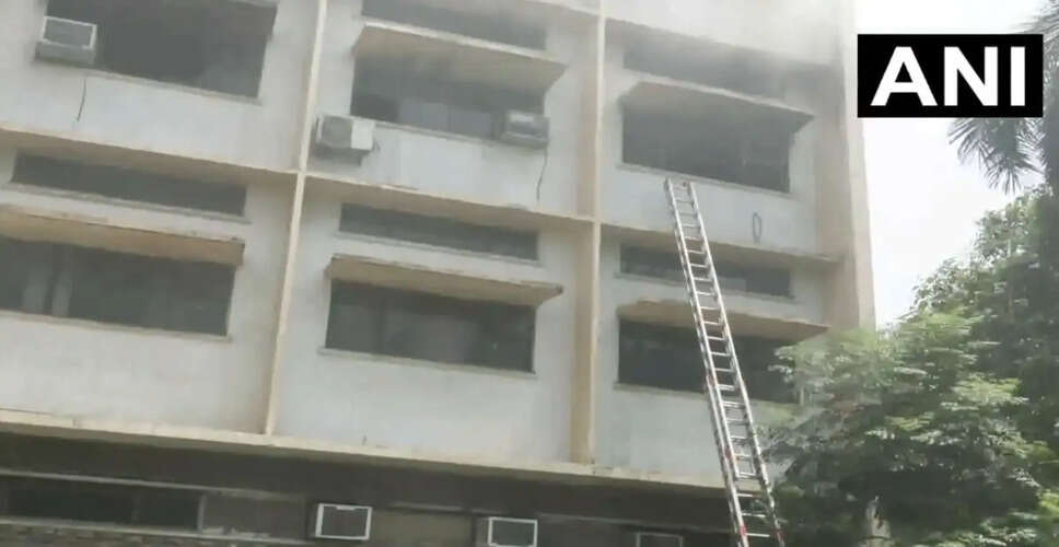 दिल्ली के शिक्षा मंत्रालय में आग, कोई हताहत नहीं