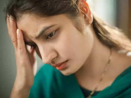 हींग के सेवन के लाभ और हानियाँ: जानें सावधानियाँ