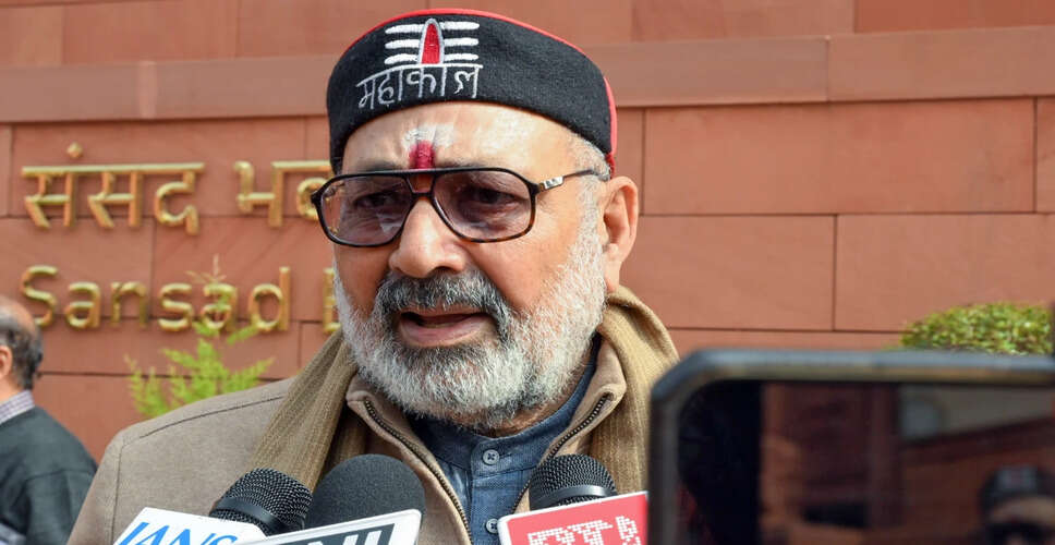 नीतीश कुमार के इस्तीफे की अटकलों का गिरिराज सिंह ने किया खंडन