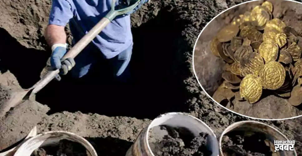 पुणे में खुदाई के दौरान मिले मुग़लकालीन सोने के सिक्के, दो गिरफ्तार