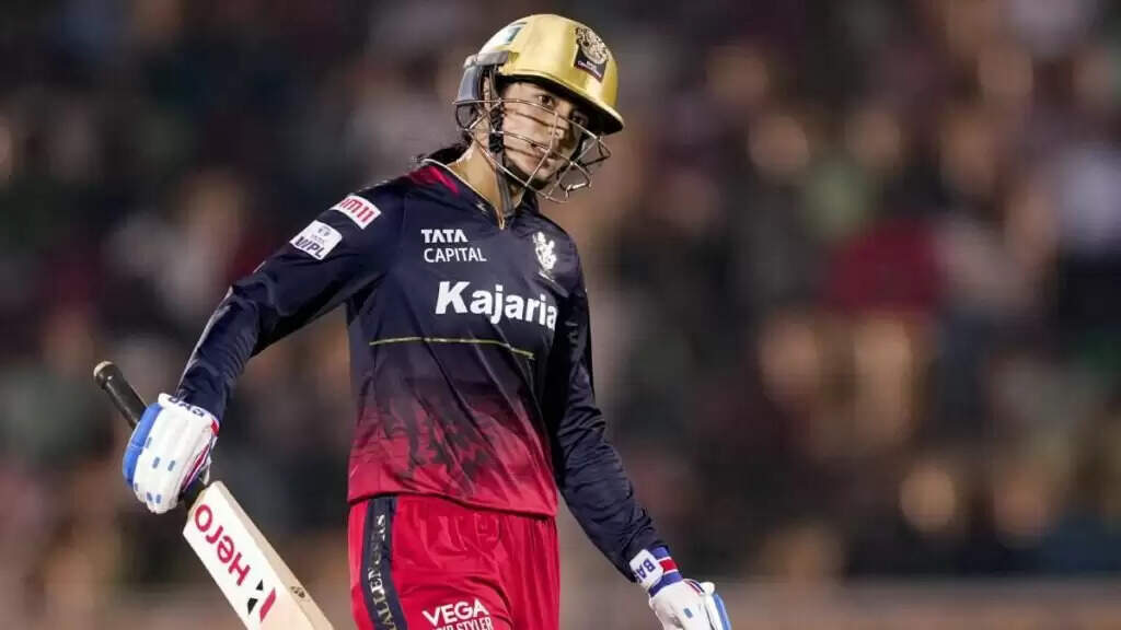 RCB के कप्तान ने विराट कोहली को नहीं, इस दिग्गज को बताया अपना आदर्श