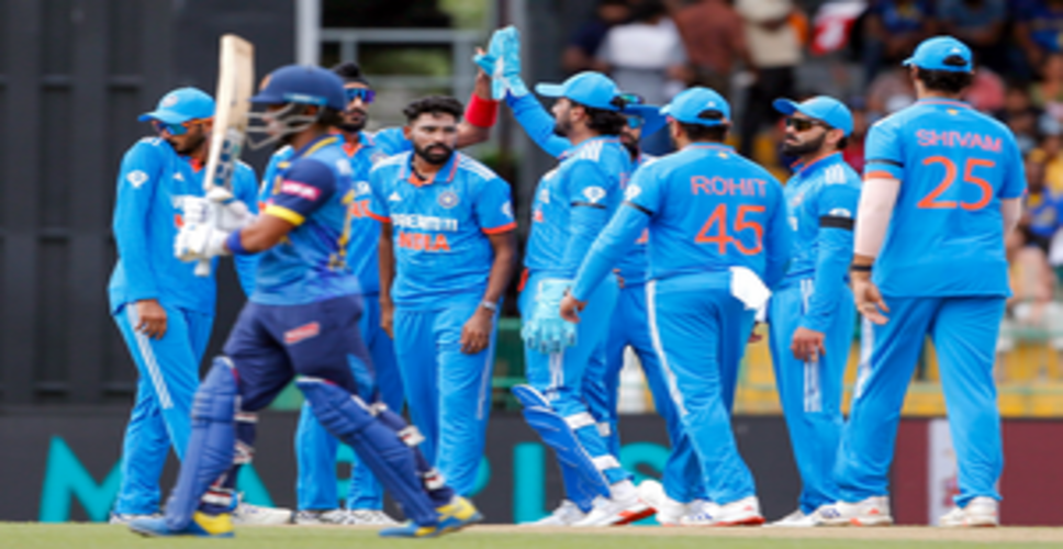 वनडे सीरीज के पहले मैच में श्रीलंका ने पार की भारत के खिलाफ पावरप्ले की 'बाधा'