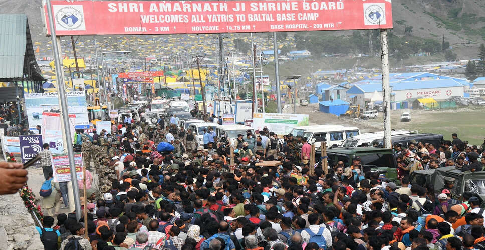 अमरनाथ यात्रा में 21,000 श्रद्धालुओं ने किए दर्शन, सुरक्षा के बावजूद बढ़ी संख्या