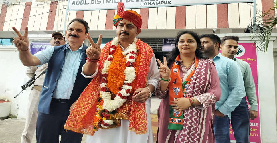 भाजपा विधायक के विवादास्पद बयान से जम्मू-कश्मीर की राजनीति में हलचल