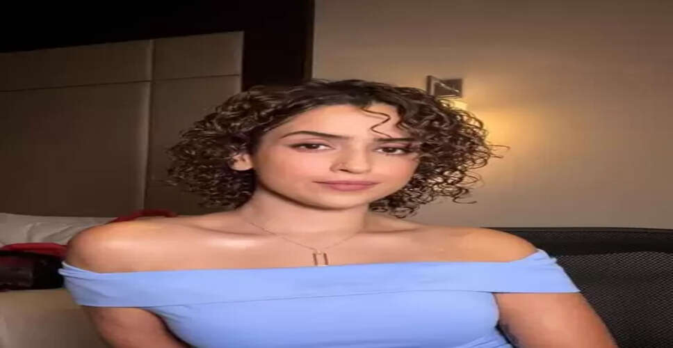 सान्या मल्होत्रा का नया 'कर्ली' अवतार, सोशल मीडिया पर छाई तस्वीरें