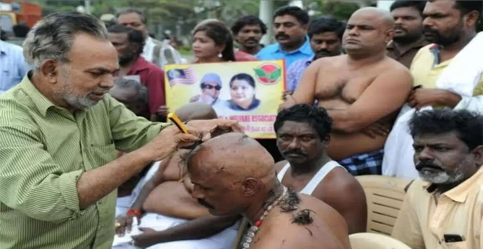 मुंडन की प्रक्रिया: अंतिम संस्कार के पीछे का रहस्य