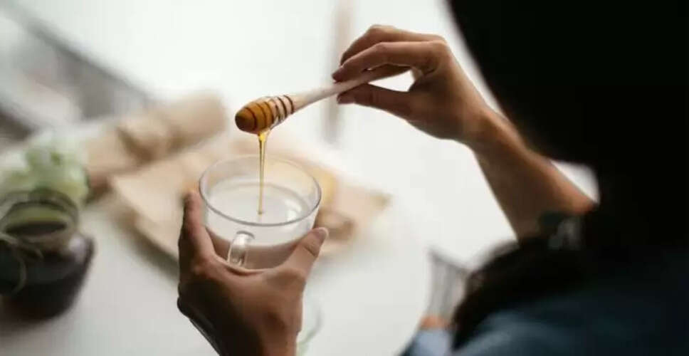 दूध और शहद: स्वास्थ्य के लिए अद्भुत लाभ