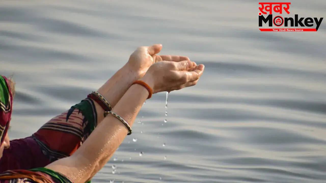 घर में गंगाजल रखने के नियम: जानें सही स्थान और विधि