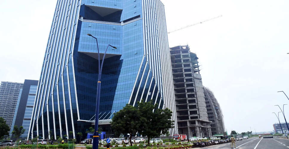 गुजरात में गिफ्ट सिटी में शराब पीने के नियमों में बदलाव