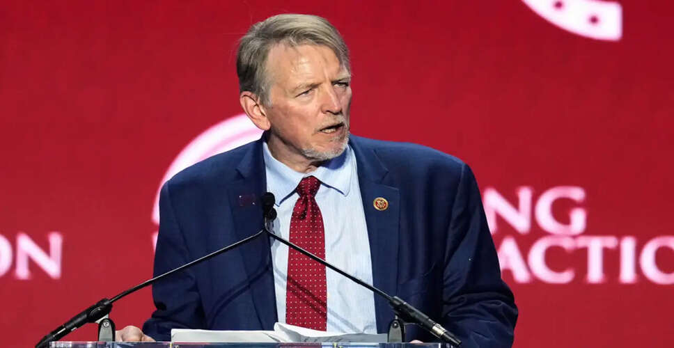 पॉल गोसर की स्वास्थ्य स्थिति पर चिंता बढ़ी, सार्वजनिक उपस्थिति में दिखे अस्वस्थ