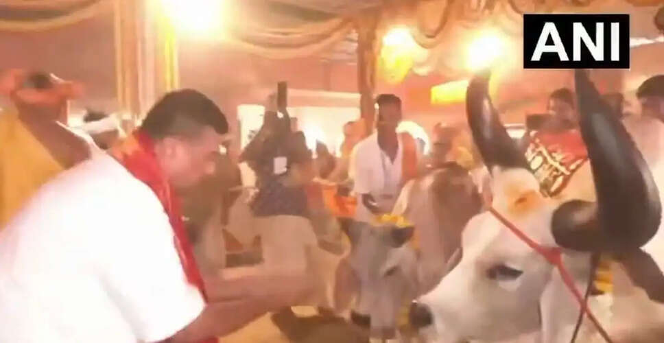 मुख्यमंत्री सुवेंदु अधिकारी ने इस्कॉन मंदिर में की गौ पूजा, सीमा सुरक्षा को मजबूत करने की घोषणा