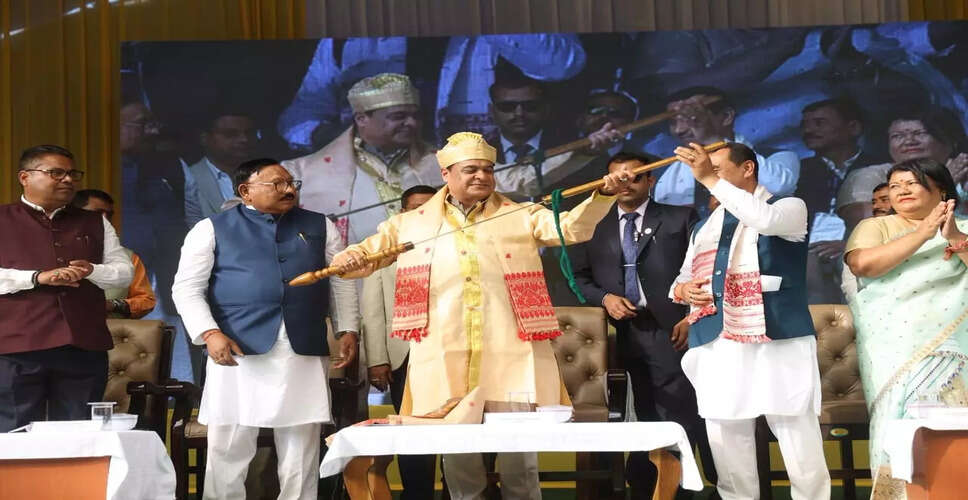 हिमंत बिस्वा सरमा ने कांग्रेस नेताओं के खिलाफ मानहानि का मुकदमा दायर करने की घोषणा की