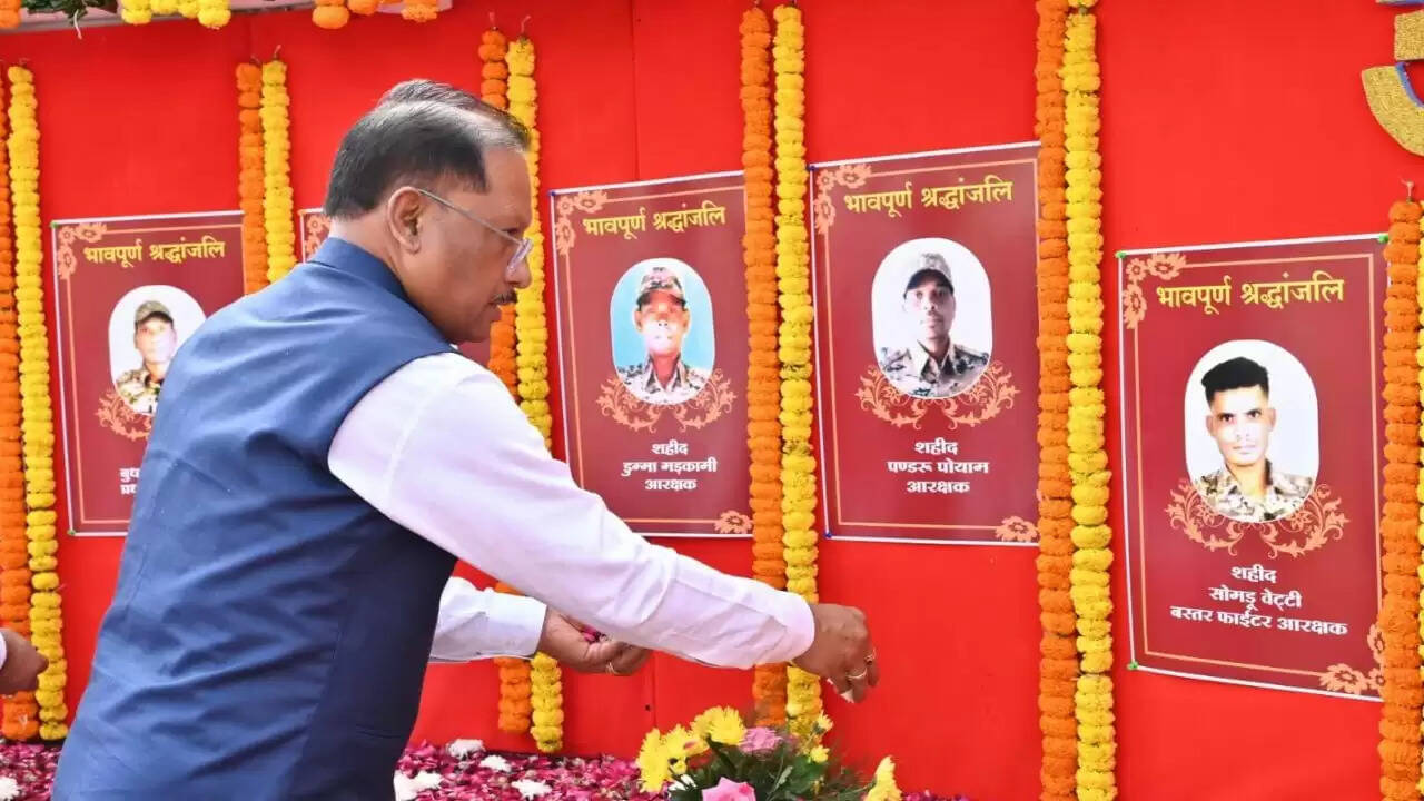 पुलिस स्मृति दिवस पर शहीद जवानों को श्रद्धांजलि, छत्तीसगढ़ में शांति का संकल्प